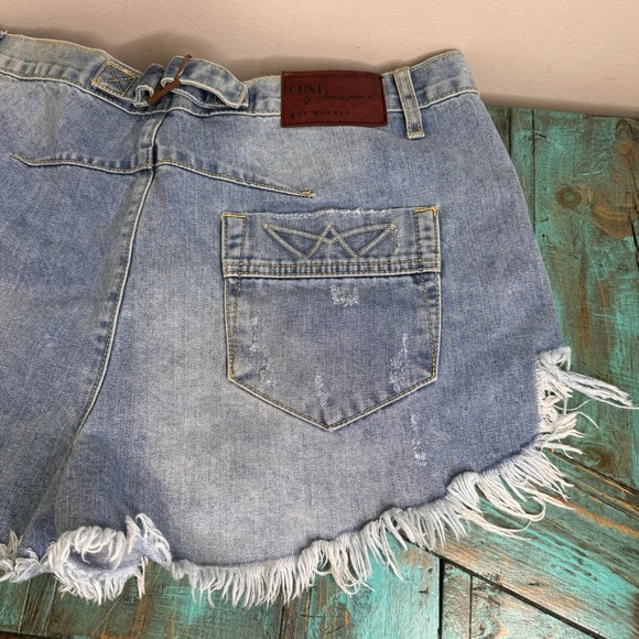 One Teaspoon Le Wolves Denim Shorts Blue Bone Frayed Hem Distressed Size 29 - Picture 10 of 15